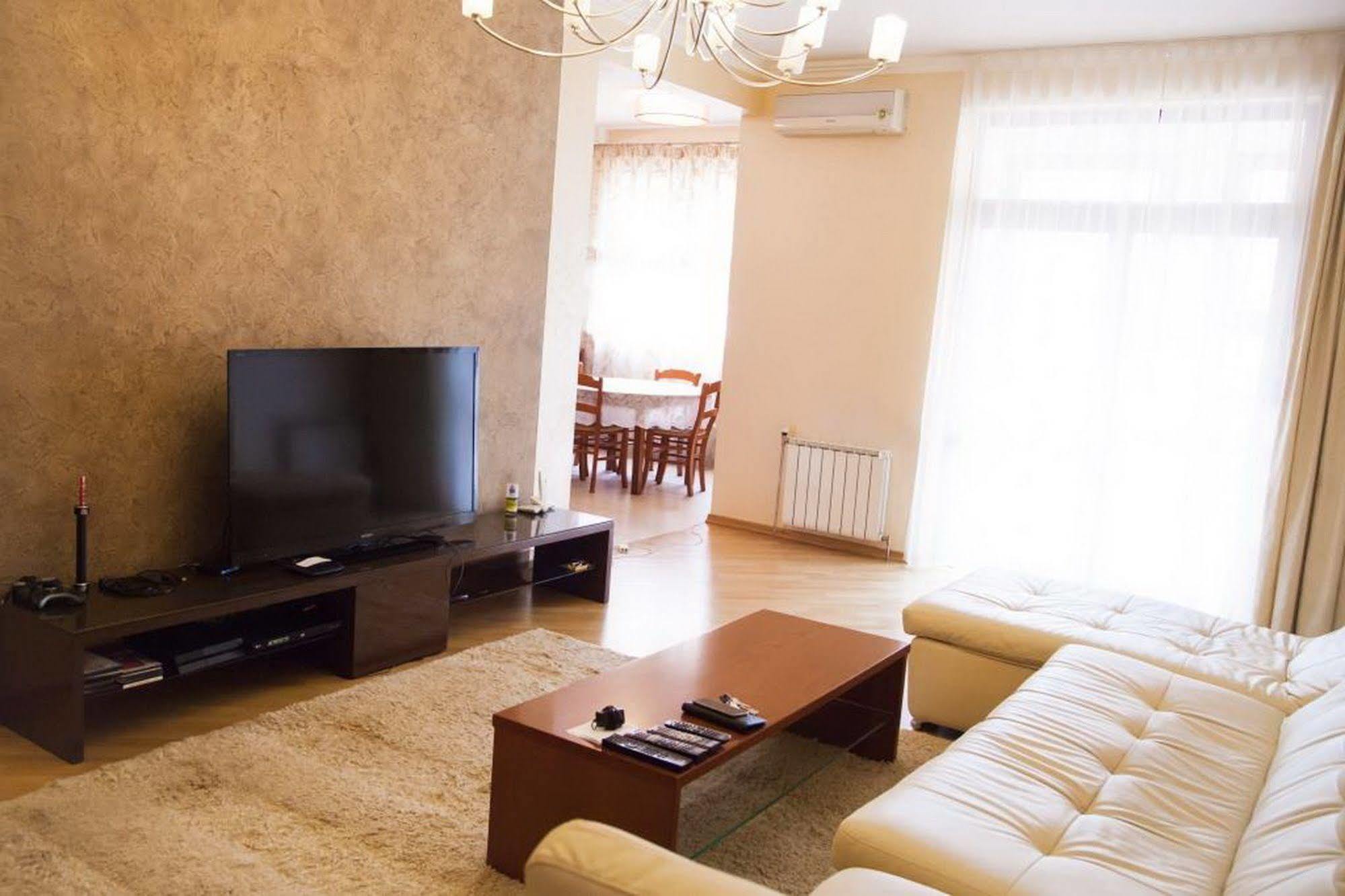 Partner Guest House Shota Rustaveli Kiev Luaran gambar